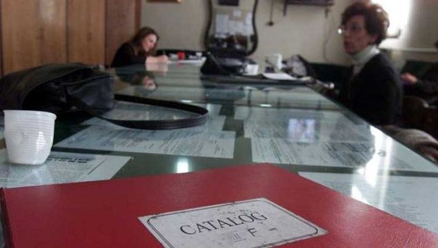 Protest spontan la Min. Educaţiei. Dascălii, nemulţumiţi de organizarea concursului pentru directori