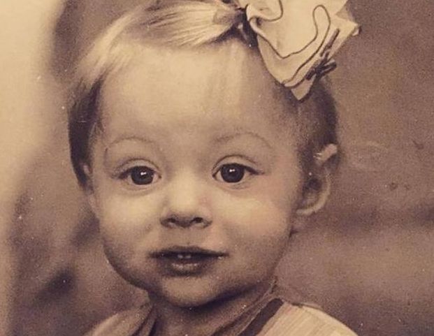 O recunoşti? Acum a crescut şi este una dintre cele mai nonconformiste artiste de la noi! 