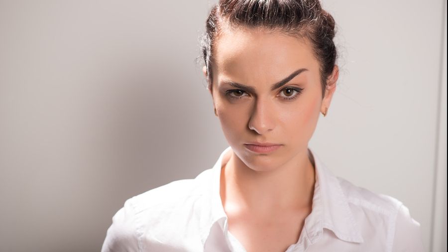 Ce să nu-i spui niciodată unei femei. Apelativele și cuvintele de alint pe care doamnele le urăsc