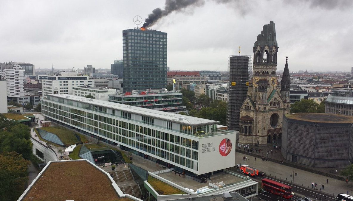 Incendiu puternic într-un mall din Berlin. FOTO şi VIDEO