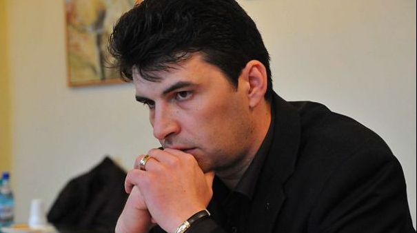 Fostul viceprimar din Hunedoara și doi foști funcționari publici, trimiși în judecată de DNA