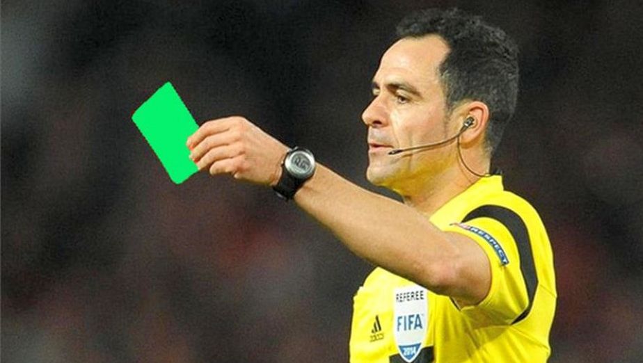 Surpriză! S-a acordat primul cartonaş verde într-un campionat profesionist de fotbal. Ce reprezintă