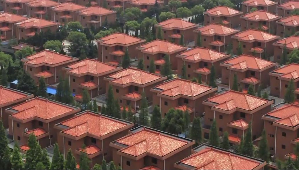 Satul unde absolut toți oamenii sunt putrezi de bogați, cel mai misterios loc de pe Pământ