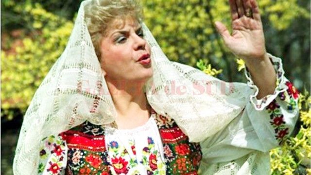 De pe scenă, în Parlament. Cine sunt cântăreţii care vor candida la alegerile parlamentare 