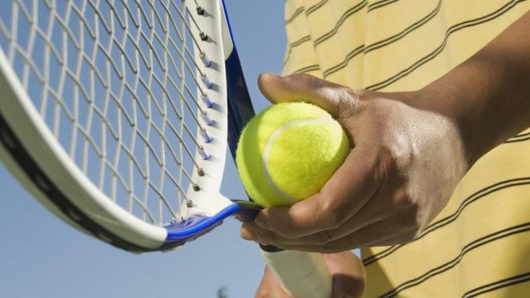 Un tenismen român, suspendat pe viaţă pentru trucarea unui meci 