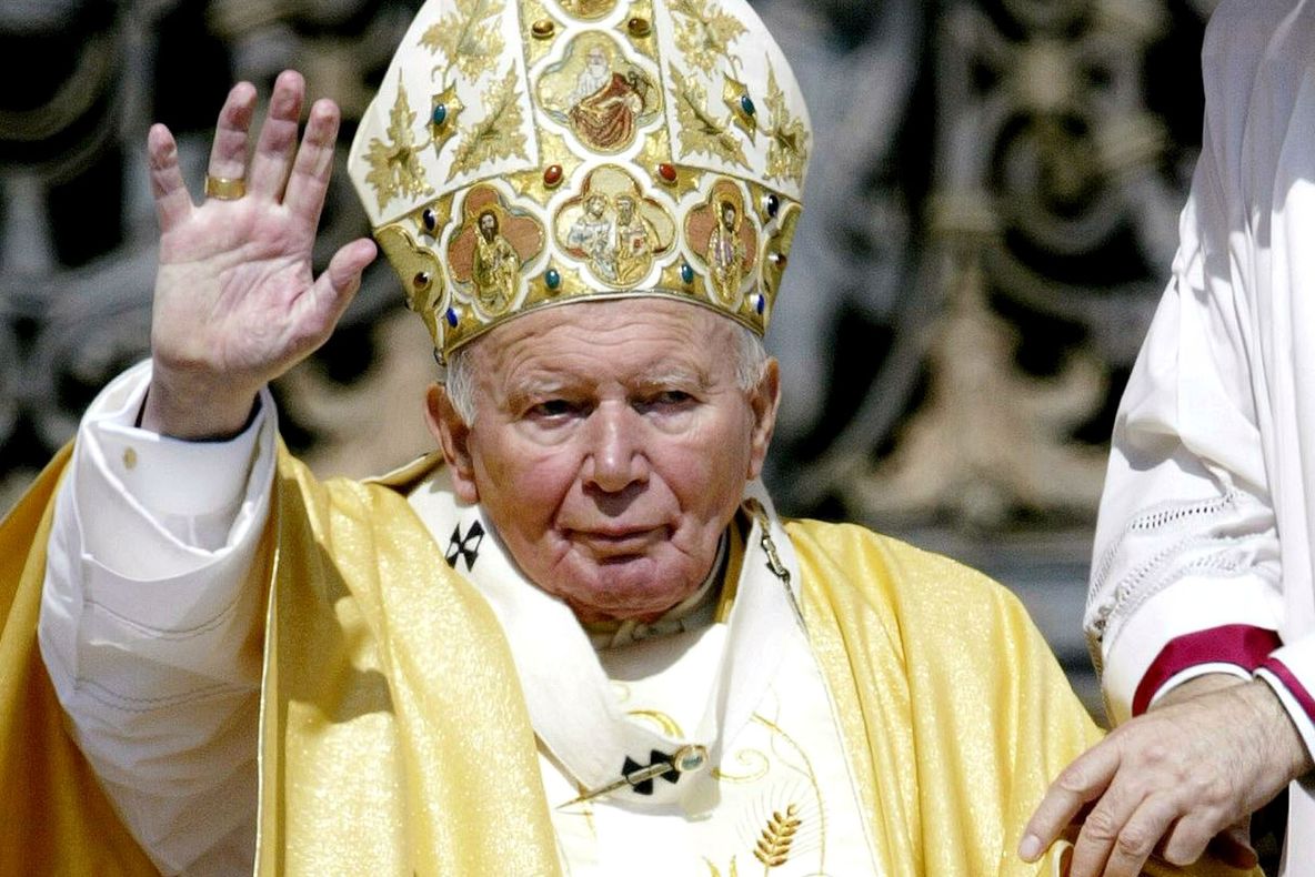 Procesiune importantă în Capitală, duminică, cu relicva Papei Ioan Paul al II-lea