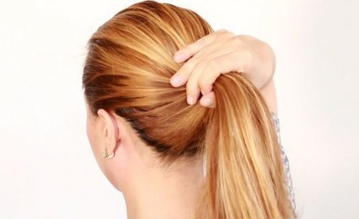 Şi-a desfăcut părul prins în coadă şi a produs ISTERIE pe internet. Şi ea e surprinsă de REZULTAT