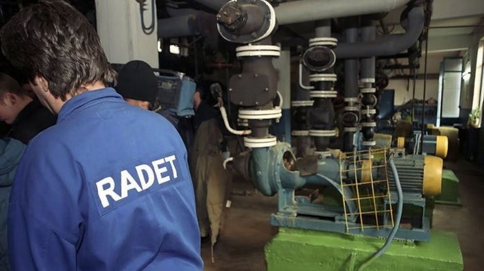 Avarie RADET. Peste 140 de blocuri, un liceu şi un SPITAL din sectorul 4, FĂRĂ apă caldă