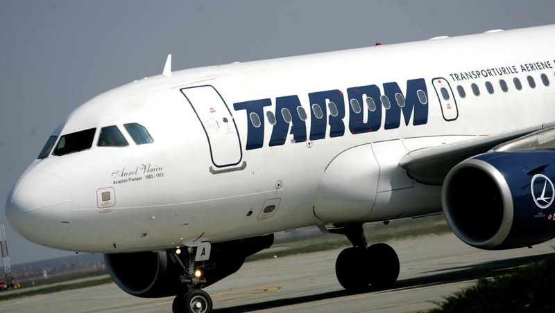 O nouă întârziere la Tarom: cursa Bucureşti-Iaşi a decolat cu trei ore şi jumătate mai târziu
