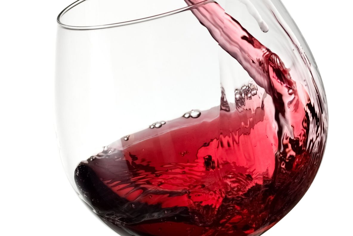 Băutura consumată de tot mai mulți oameni, care provoacă cancer 