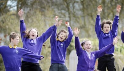 Elevii scapă de școală în 5 octombrie. Ce vor trebui să facă, în schimb