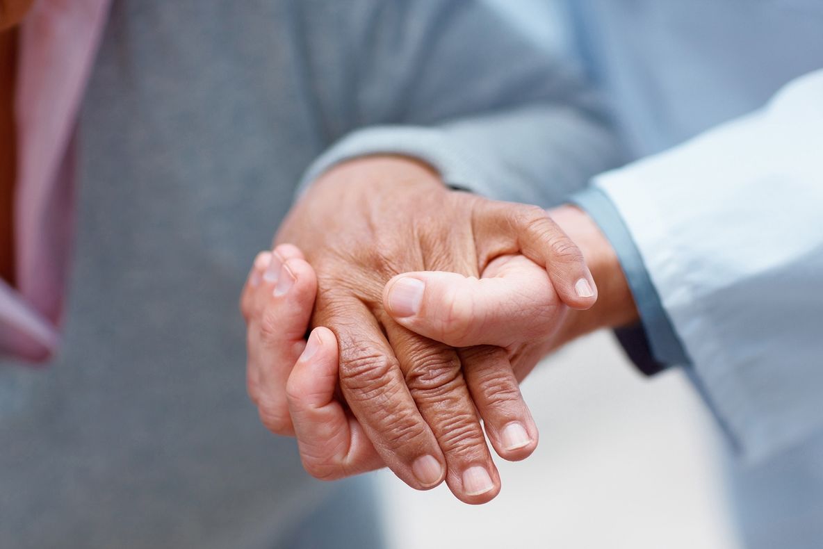 Dragoste...oarbă. Soţia l-a înjunghiat de 13 ori pe un pensionar - de mână cu ea, bărbatul...