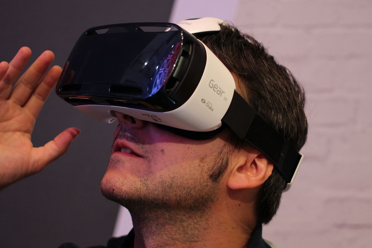 Cum se filmează conținutul pentru adulți în Realitatea Virtuală