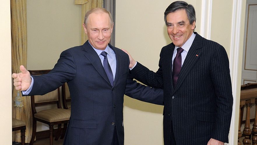 Vladimir Putin, personaj central al luptei electorale din Franța. Juppé, atac la François Fillon