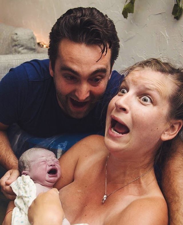 Moment incredibil, surprins în timpul unei naşteri: ce VESTE au aflat părinţii