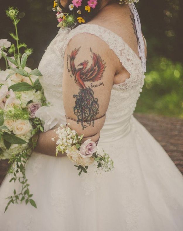 Ea este mireasa care i-a ŞOCAT pe toţi. Şi-a ridicat voalul de pe faţă, primarul a LEŞINAT