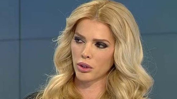 Alina Vidican se grăbeşte să se angajeze după divorţ