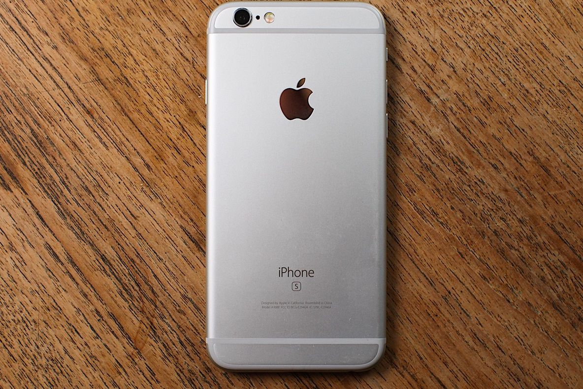 Black Friday iPhone 6S - Care este oferta eMAG pentru telefoanele Apple