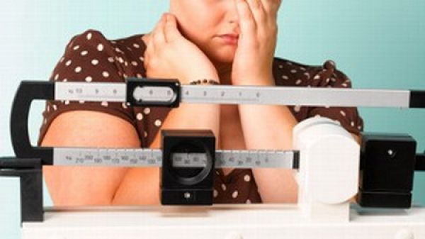 Nu reușești să SLĂBEȘTI cu nicio metodă? Ai putea avea una dintre aceste cinci BOLI