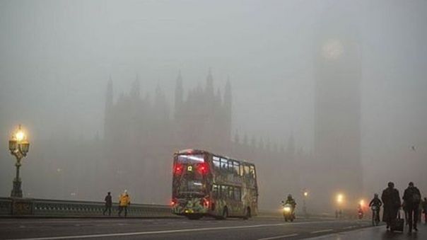 Alertă la Londra din pricina unui nor toxic. Când se atinge nivelul MAXIM de toxicitate