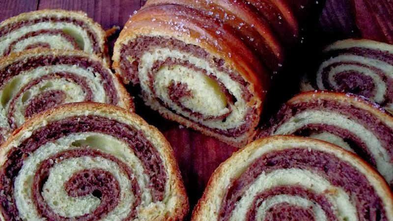 Fără lapte, fără ouă, fără unt: Aşa faci cel mai pufos COZONAC de POST!  