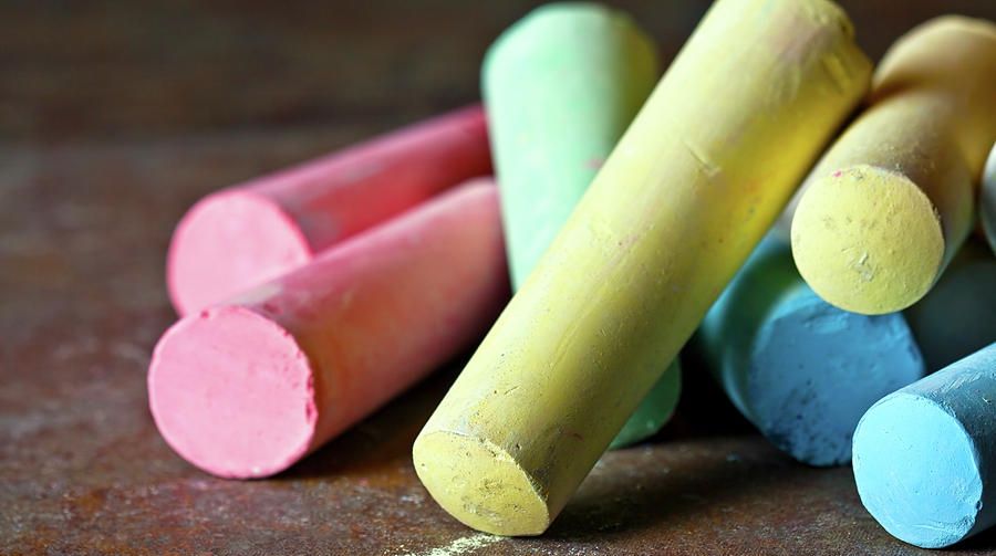 Ce se întâmplă dacă mănânci cretă? Este mai rău decât îţi imaginai 