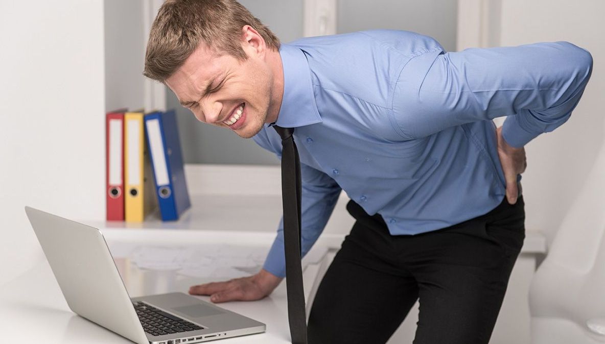 Lipsa acestei vitamine banale ne dă dureri puternice de spate