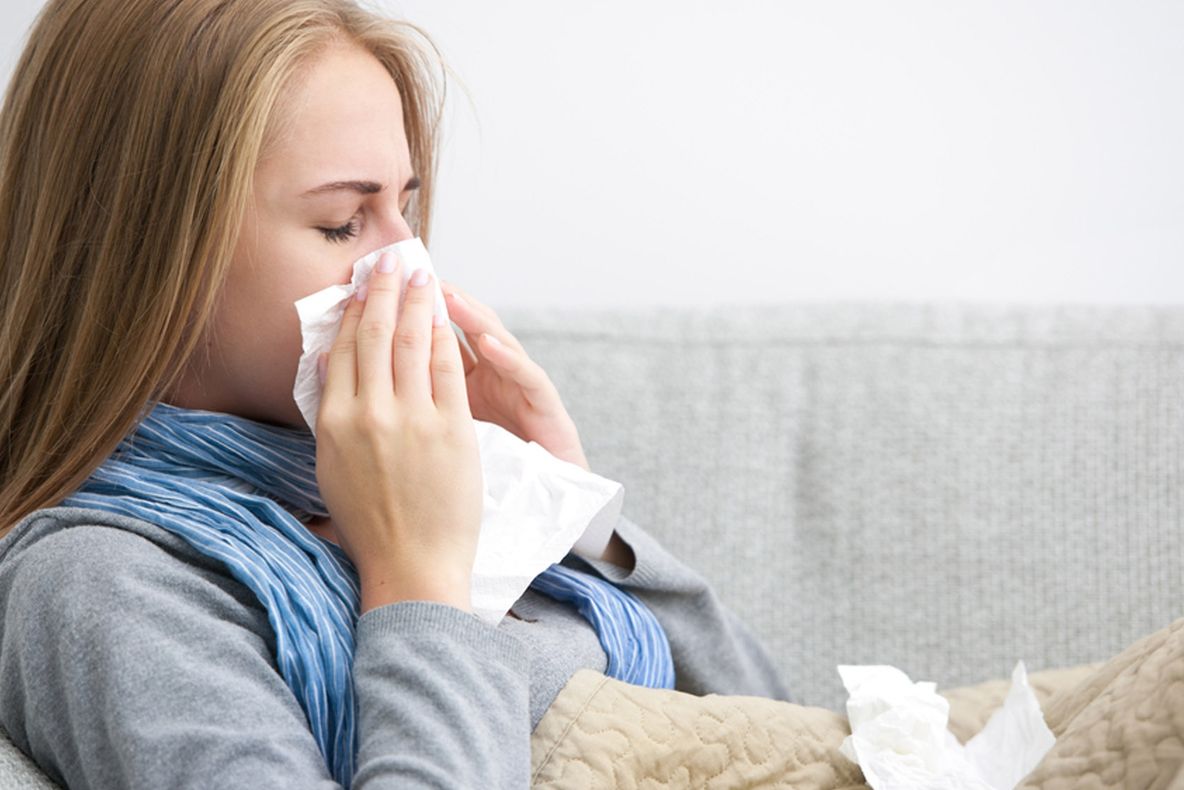 Tu ştii care e diferenţa dintre răceală şi gripă? Iată când trebuie să mergi neapărat la medic