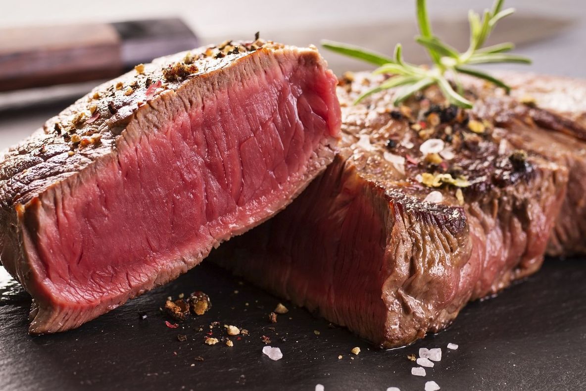 Secretul care face friptura mai fragedă. Fă asta de fiecare dată când gătești