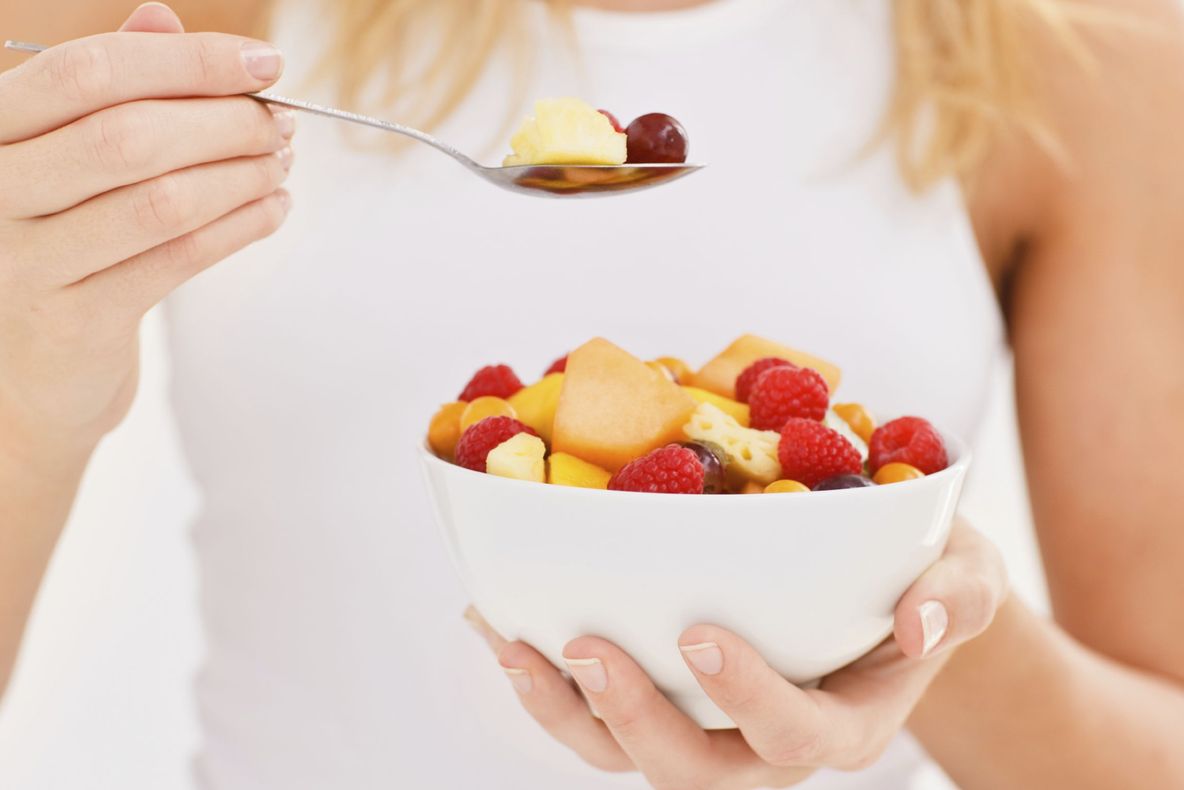 Atenție dacă mănânci fructe des. Este mai periculos decât credeai
