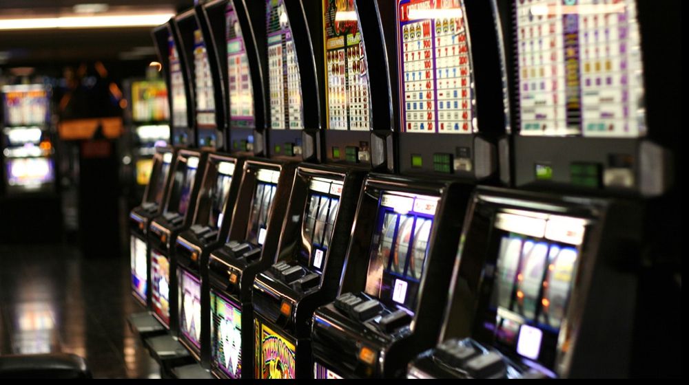 Rombet, după controalele procurorilor la operatorii de jocuri de noroc: Respectați legea!