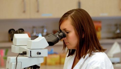 Posibil tratament care vindecă cancerul, descoperit din greșeală! Are efect în 90% din cazuri