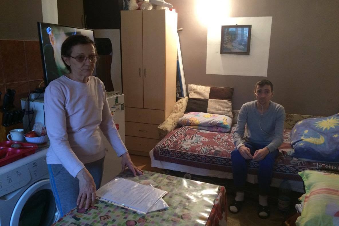 Scandalul centrelor de transplant. Un bolnav, pe lista de aşteptare: "Să-mi spună cât să mai rezist"