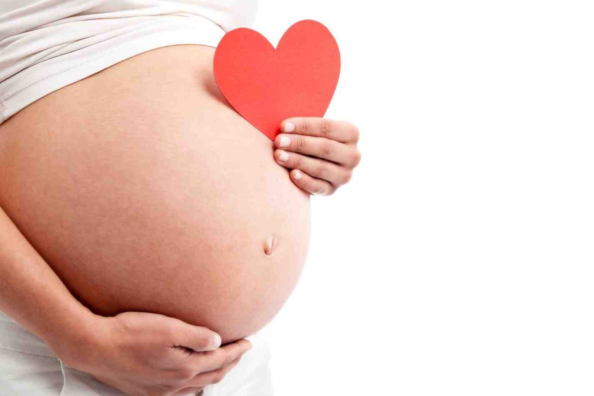  Tot ce trebuie să ştii despre riscurile naşterii la domiciliu