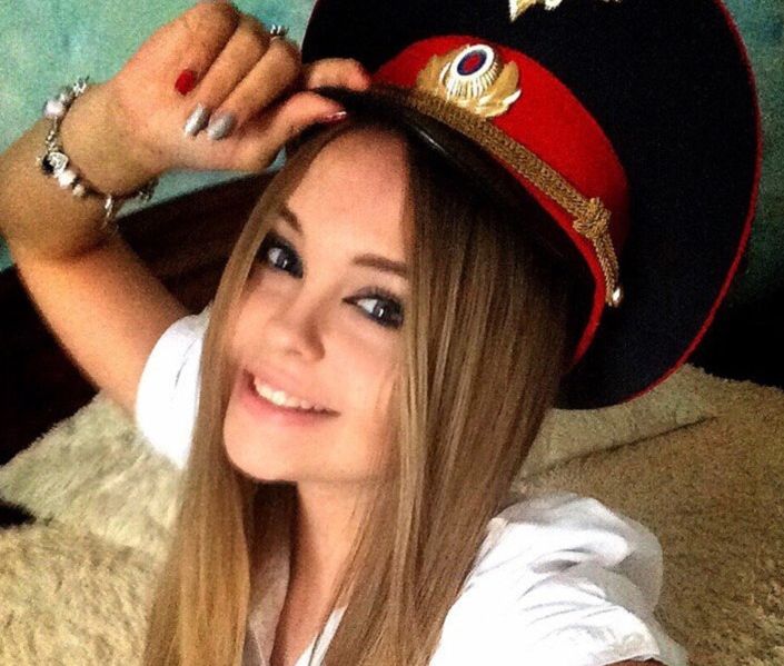 Cele mai frumoase polițiste din Rusia. Cum arată cele mai sexy posesoare de baston