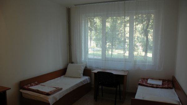 Şocant! Un tânăr de 22 de ani a fost găsit mort într-o cameră de cămin din Bucureşti 