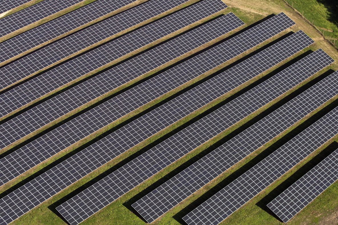 O companie lansează un proiect de acoperire a drumurilor cu panouri solare