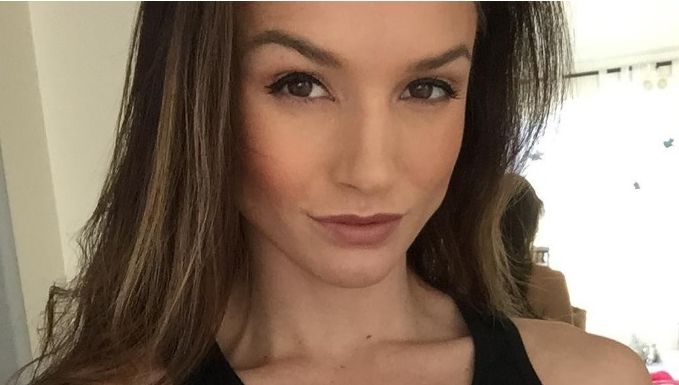 O actriţă de filme pentru adulţi, dezvăluiri şocante despre industrie: "Regret că am filmat..."