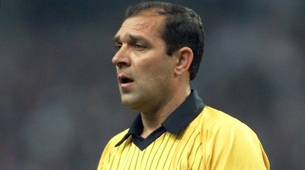 Caz şocant în Grecia! Locuinţa şefului arbitrilor a fost incendiată