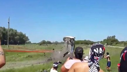 Un fost jucător de tenis a fost la un pas de moarte! Accidentul la raliu, filmat în întregime 