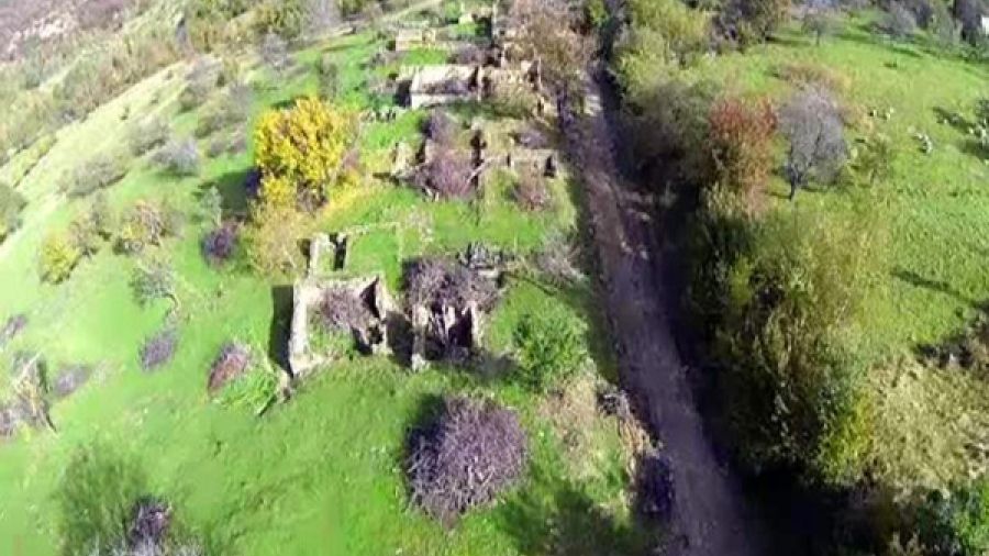 Povestea impresionantă a unui sat abandonat din România 