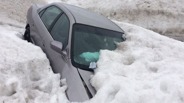 Suedia, paralizată după o ninsoare record