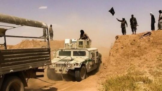 Încă o groapă comună, cu 40 de cadavre, a fost descoperită în apropiere de Mosul