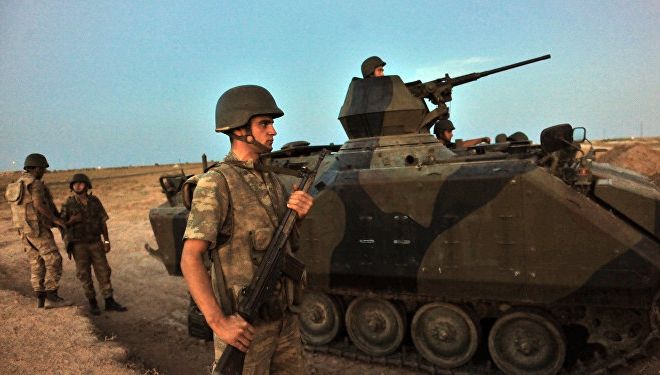 Turcia a mobilizat sute de militari la frontiera cu Siria