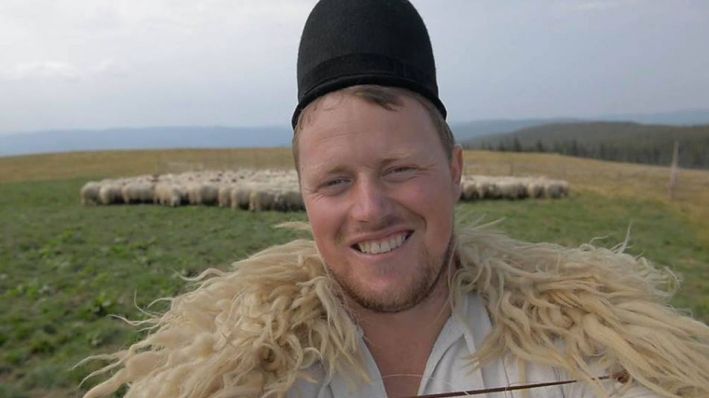 Ghiță Ciobanul, în prag de FALIMENT: își scoate oile la vânzare