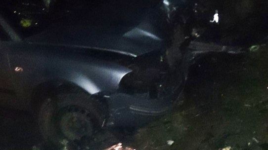 O tânără începătoare și-a distrus mașina în prima zi de Crăciun