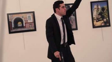 Cine este asasinul ambasadorului Rusiei în Turcia