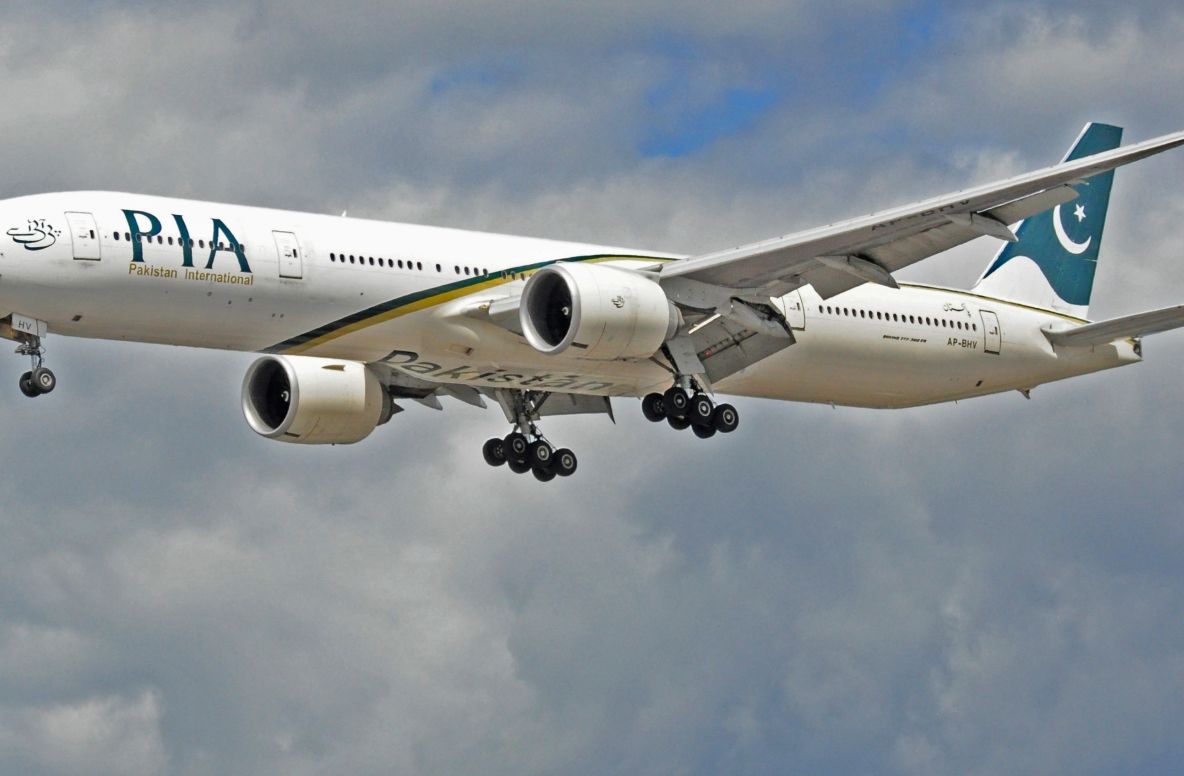 Un avion cu 48 de persoane la bord s-a prăbușit în Pakistan. Nu există supravieţuitori