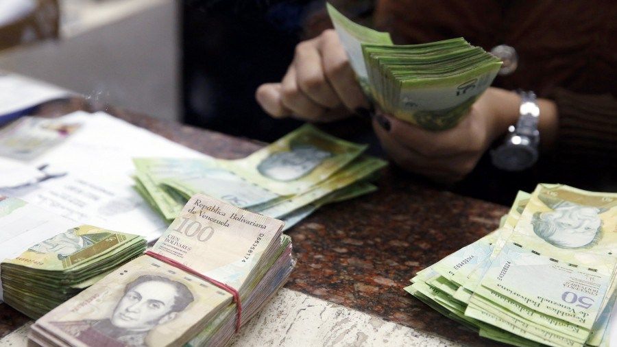 Decizie-șoc: cea mai valoroasă bancnotă a fost scoasă din circulație peste noapte, în Venezuela