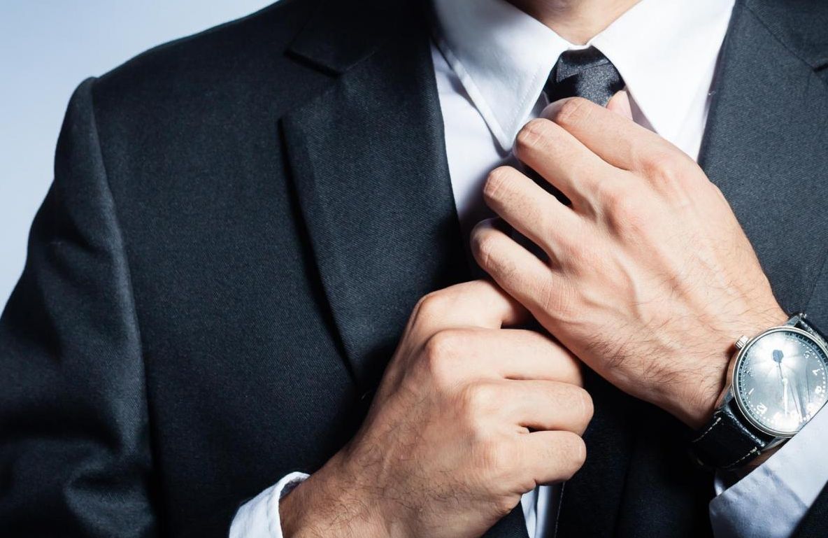 A închiriat un ceas de lux ca să vadă reacția colegilor de birou. Ce a urmat? Nu se aștepta la asta